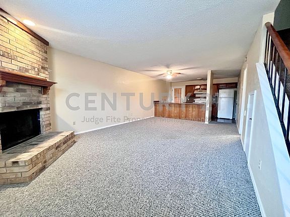 2nd image of 816 Red Bud Dr