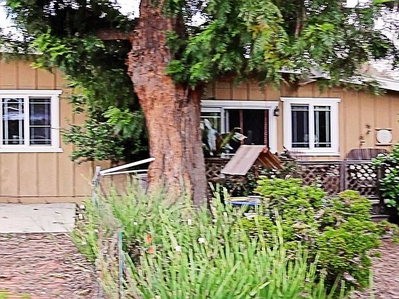 3rd image of 187 Newbury Ln