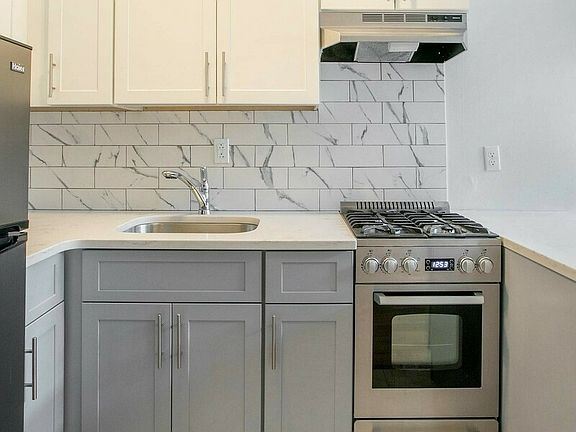 3rd image of 160 Bleecker St APT 7FE