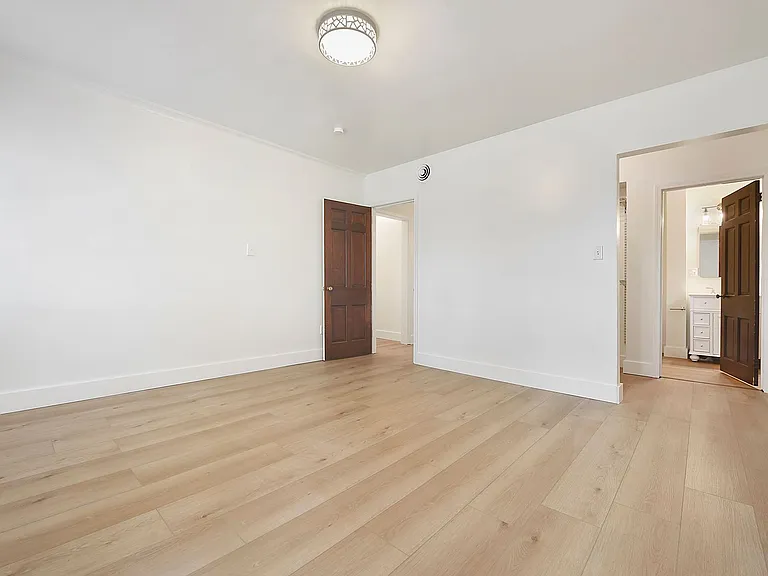 104 King Ave — Photo 15