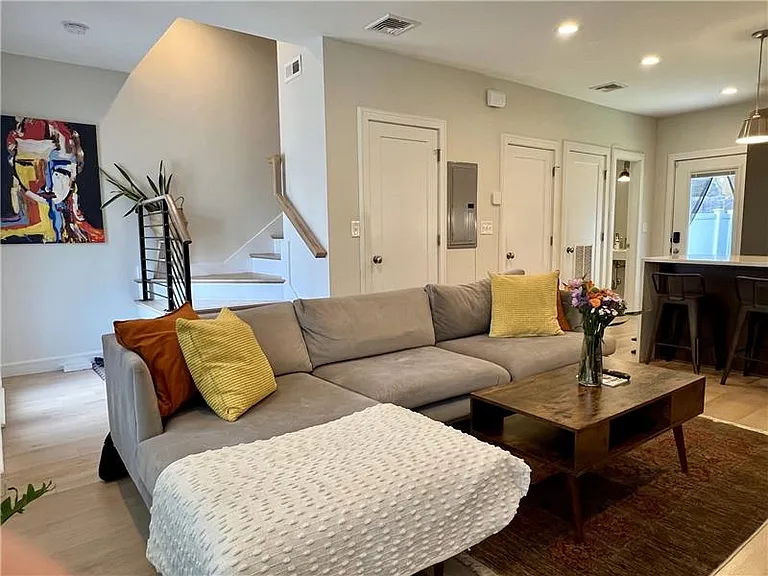 56 Robey St — Photo 4