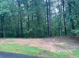 112 Wake Robin Dr, Sunset, SC 29685