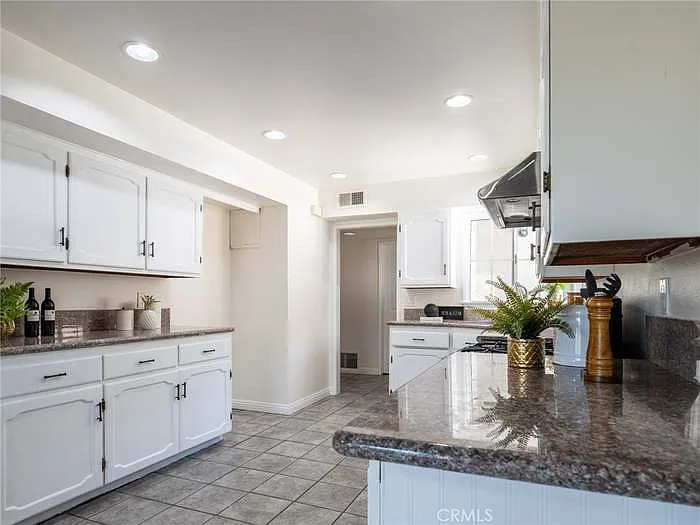 20672 Buckland Dr — Photo 4