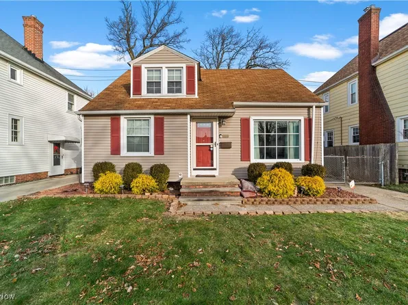 14812 Fernway Ave, Cleveland, OH 44111