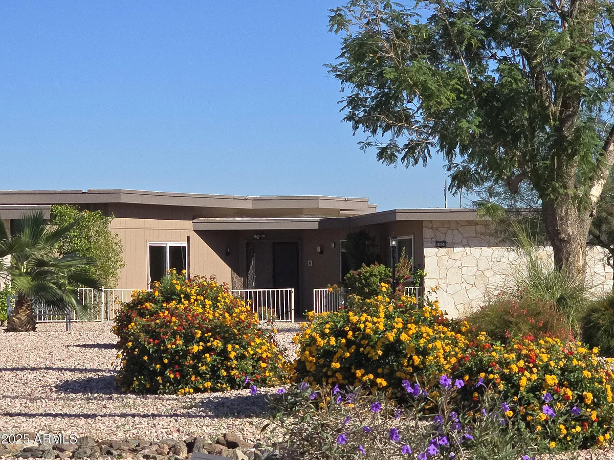 Building Photo - 10838 W Thunderbird Blvd