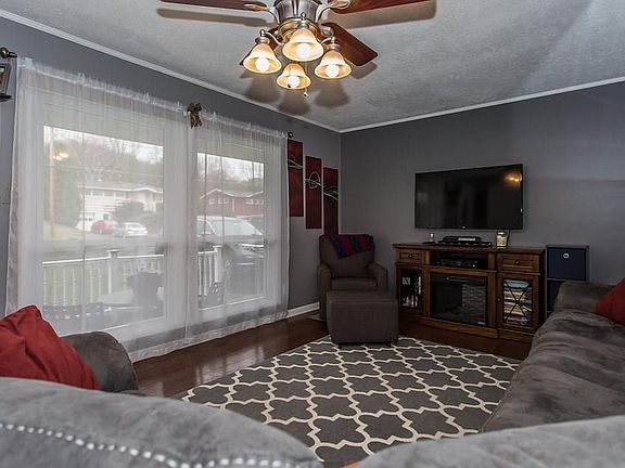 5th image of 391 Northfield Way