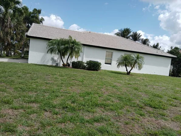 1640 Carriage Brooke Dr, Wellington, FL 33414