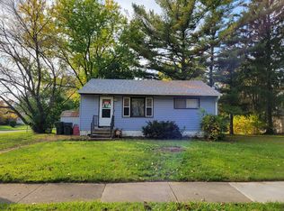 1946 Delaware Rd, Waukegan, IL 60087