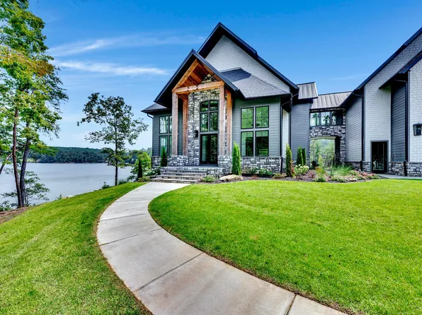 108 Piney Woods Ln, Jasper, AL 35503