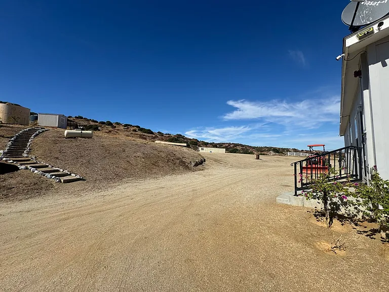 22881 Arrow Rd — Photo 36