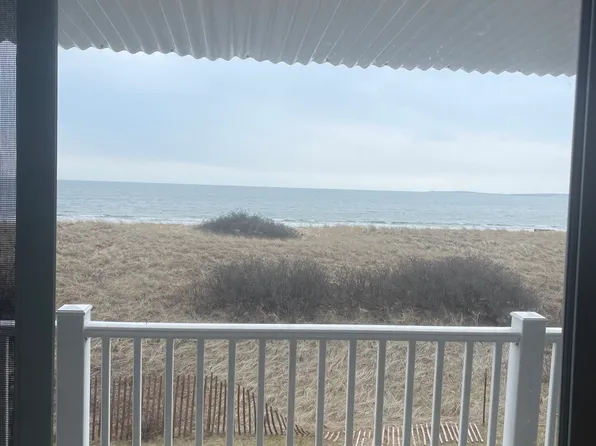 1 Bay Ave APT 7, Old Orchard Beach, ME 04064