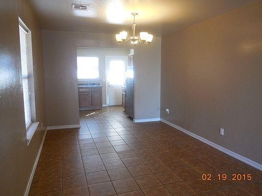 2nd image of 928 NW 109th St