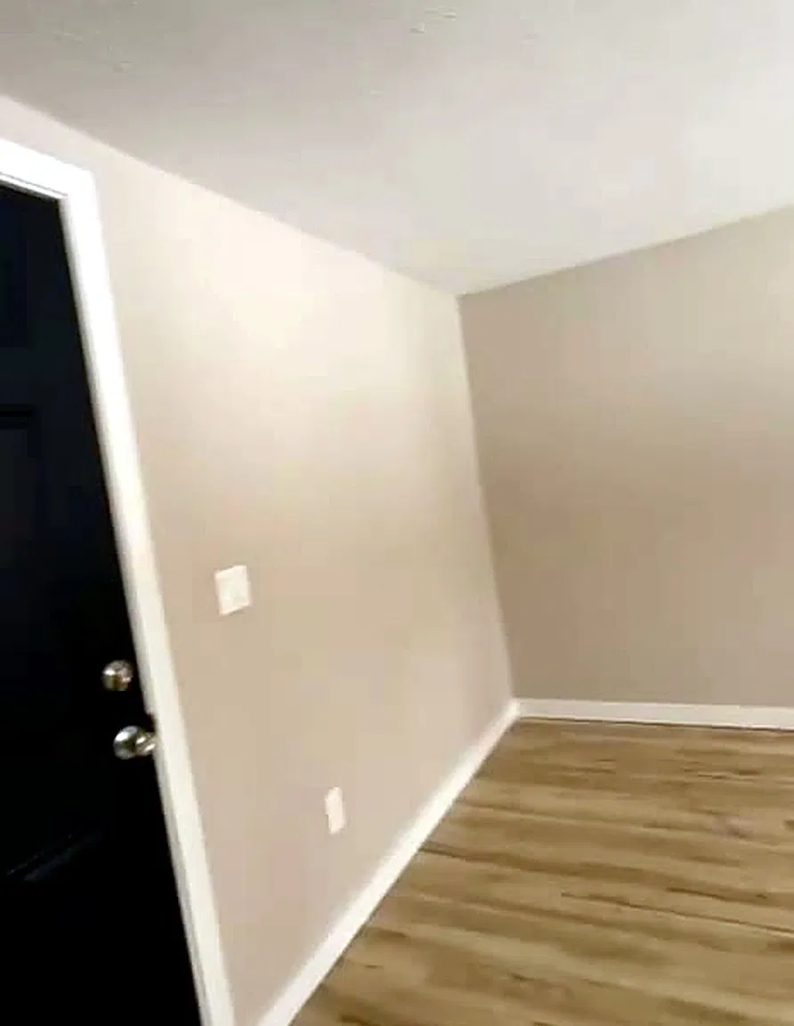 3 bed, 1100 sqft, $2,700 — Photo 2