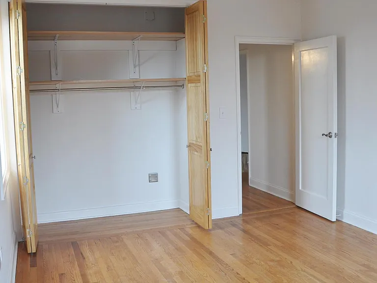 111 Larchmont Acres — Photo 9