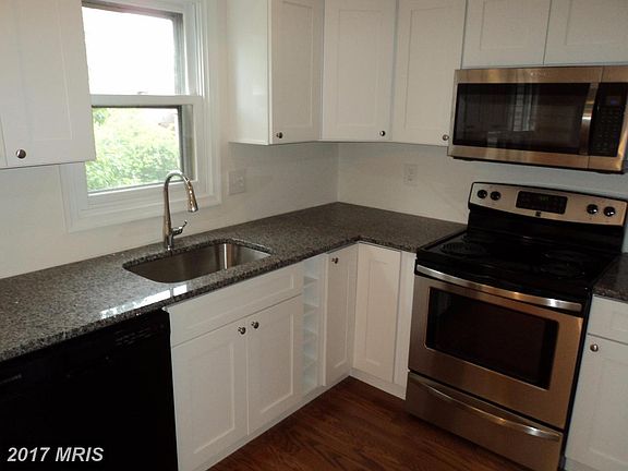 3rd image of 5729 Heritage Crossing Ct