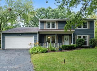 1900 Chatham Ct, Naperville, IL 60565