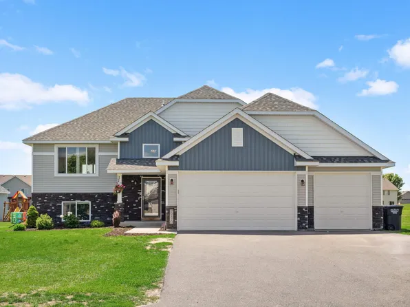 29320 Wildwood Rd, Chisago City, MN 55013