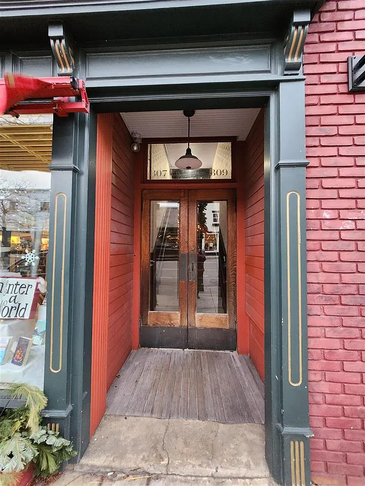1 bed, 1.0 bath, 620 sqft, $1,600 — Photo 1