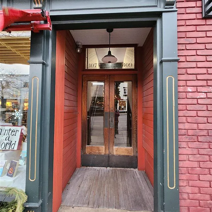 309 S Lake St #4