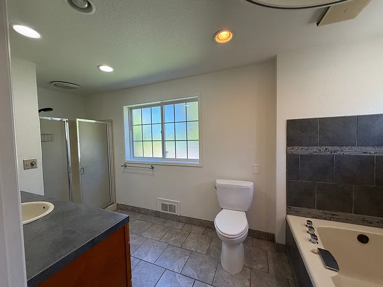 2814 Mission Beach Heights Rd — Photo 21