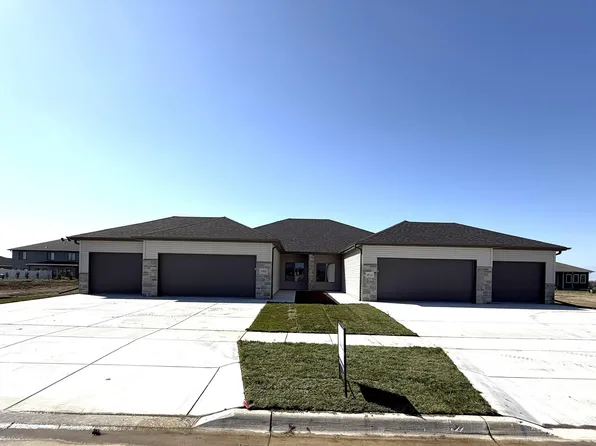 4931 Donnette Dr, Lincoln, NE 68514