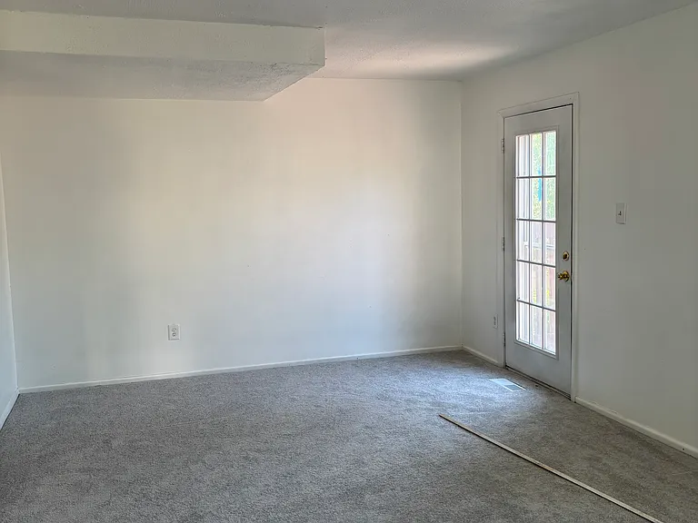 Spacious living room