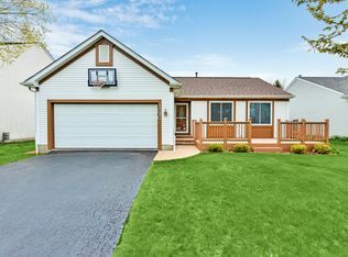 1345 Belle Haven Dr, Grayslake, IL 60030