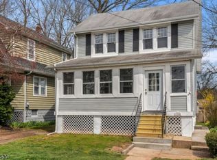 120 Cooper Ave, Iselin, NJ 08830