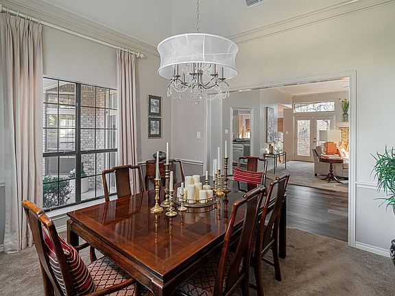 5th image of 2403 Forest Ct