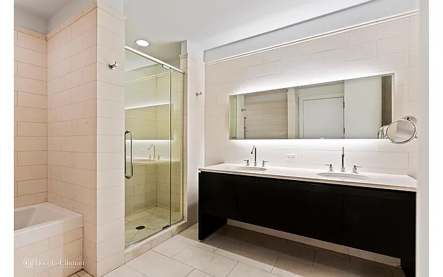 Rented by Douglas Elliman | media 14