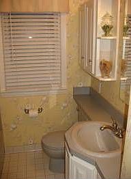 4th image of 6034 Deering Ave