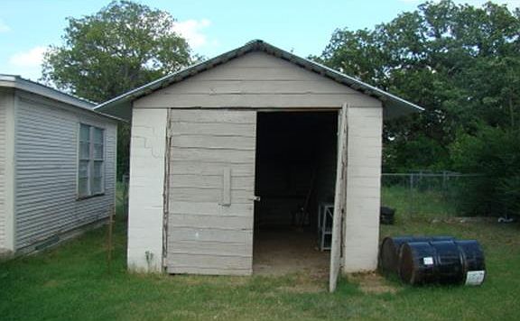 5th image of 308 N Avenue D