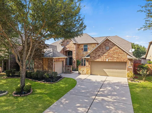 16902 Cook Landing Dr, Richmond, TX 77407