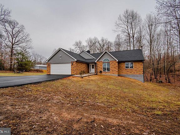 5th image of 19110 Ferguson Ln