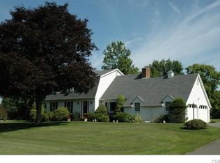 4 W Ridge Rd, New Fairfield, CT 06812