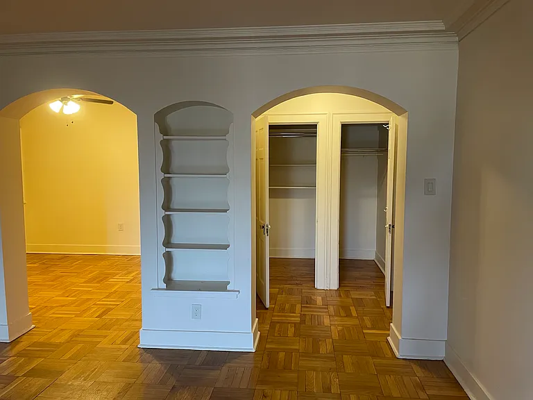 5914 Walnut St #301 — Photo 3