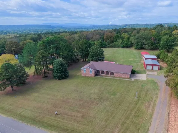 405 N Oaks Ln, Russellville, AR 72802