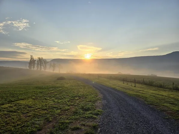 1108 Neergaard Ln, Dunlap, TN 37327