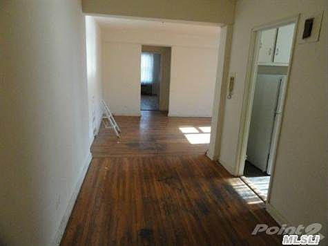 4th image of 11230 Northern Blvd APT 5C