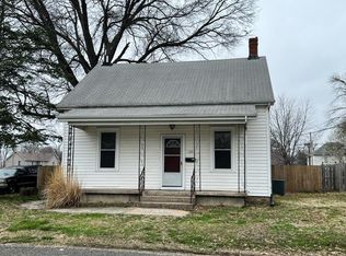 137 W Washington St, Collinsville, IL