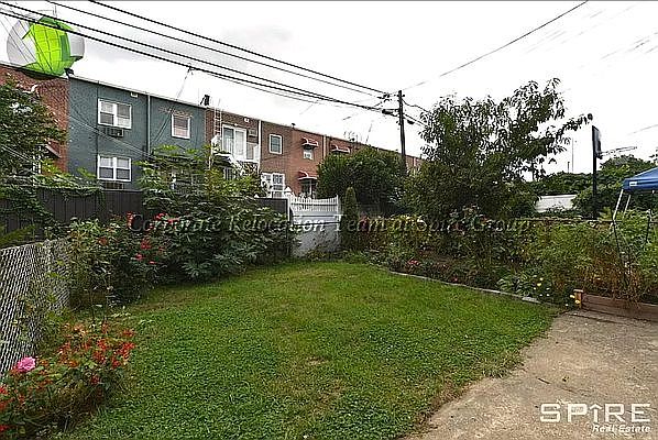 1st image of 2009 46th St #1