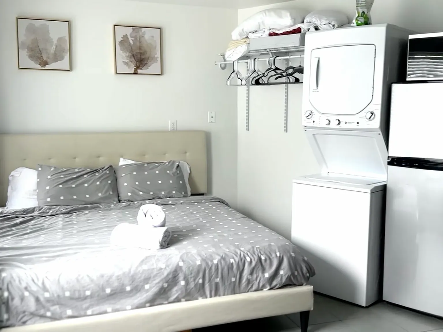 Studio, 380 sqft, $1,900 — Photo 2