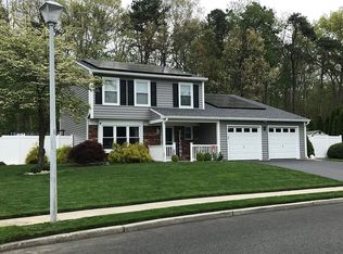 12 Yellowstone Ln, Howell, NJ 07731