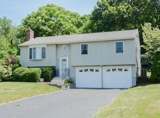 112 Holden St, Shrewsbury, MA 01545
