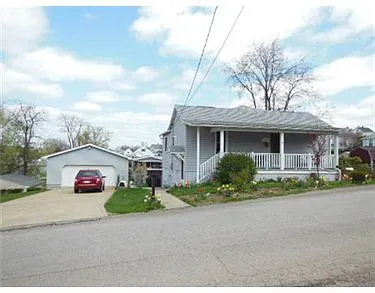14 Emerald St photo 1