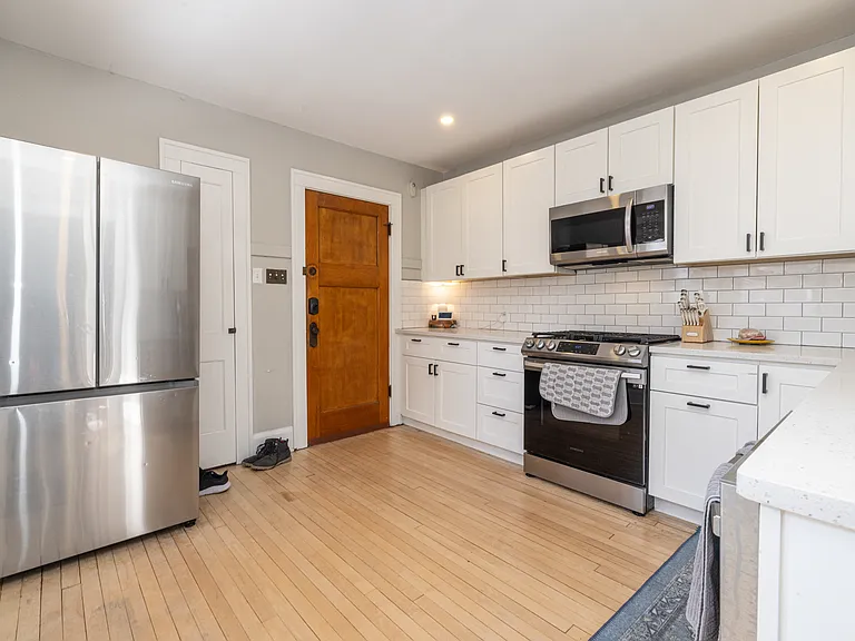 2881 S Wentworth Ave #1 — Photo 10