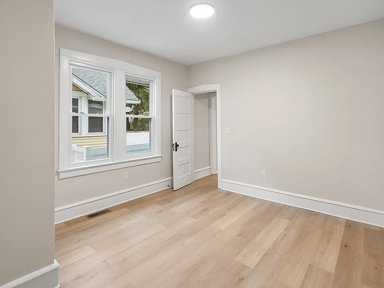 1638 Lexington Ave — Photo 16