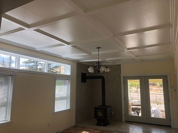 Freshly renovated living rm