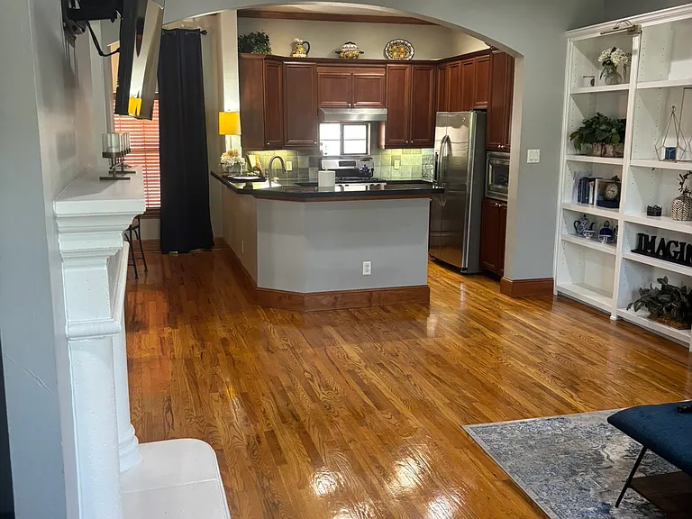 1008 Pavillion St — Photo 6
