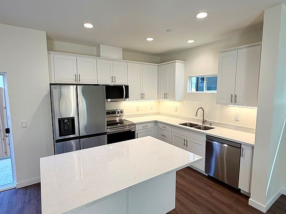 3rd image of 4149 Utah St #4